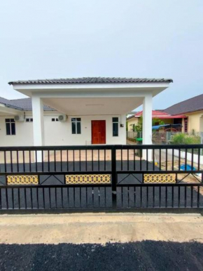 Homestay Usrati 17J (untuk muslims sahaja)